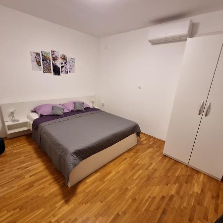 Appartement Maki à Pula Extérieur photo