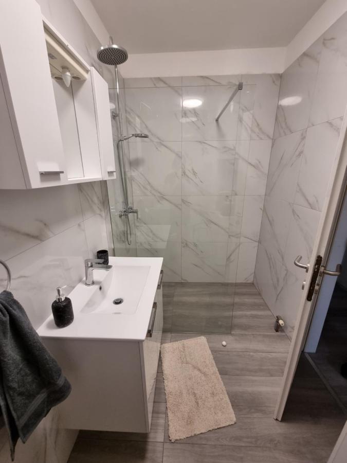 Appartement Maki à Pula Extérieur photo